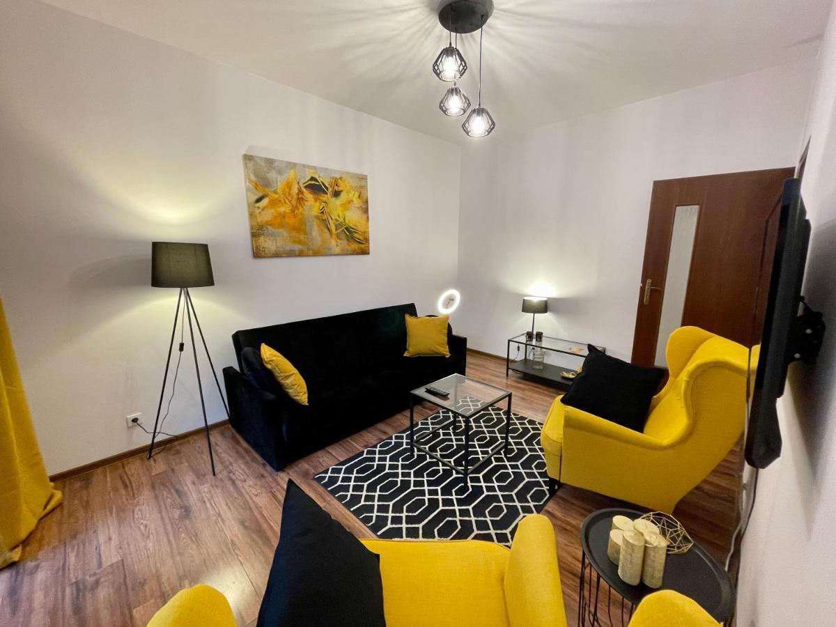 Diamond Metro Wifi 300 Mbs 70'Tv Netflix Hbo Appletv+ Apartamento Varsóvia Exterior foto