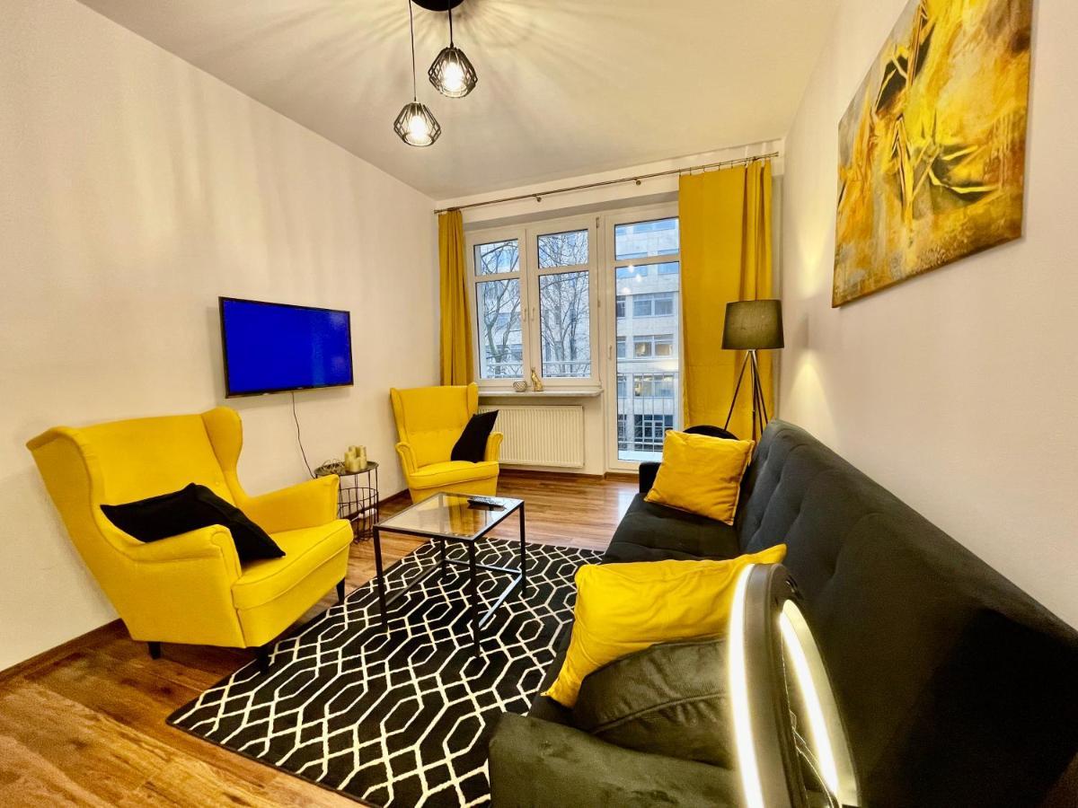 Diamond Metro Wifi 300 Mbs 70'Tv Netflix Hbo Appletv+ Apartamento Varsóvia Exterior foto