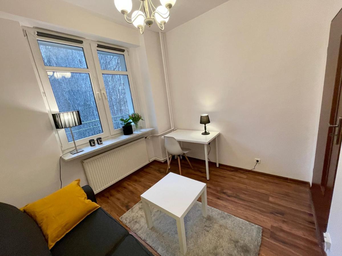 Diamond Metro Wifi 300 Mbs 70'Tv Netflix Hbo Appletv+ Apartamento Varsóvia Exterior foto